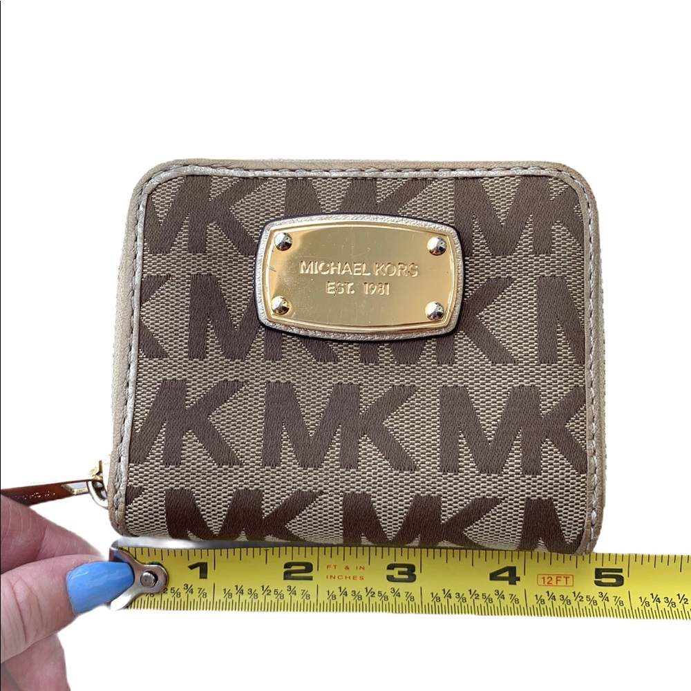 Michael Kors • Gold and Tan MK Wallet - Picture 14 of 16
